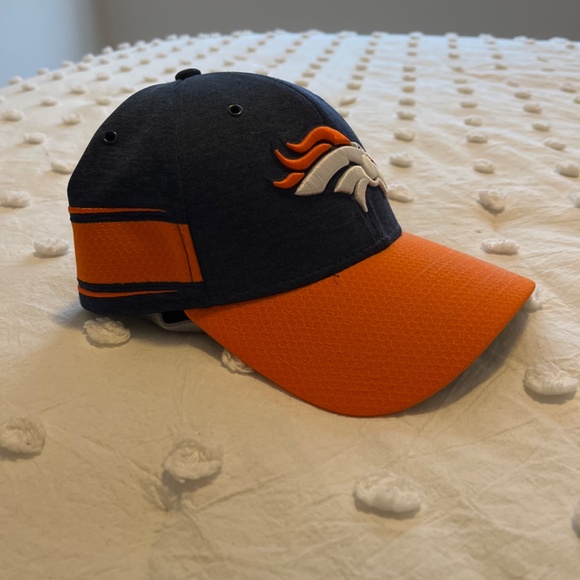 Denver Broncos New Era Hat - Picture 3 of 6